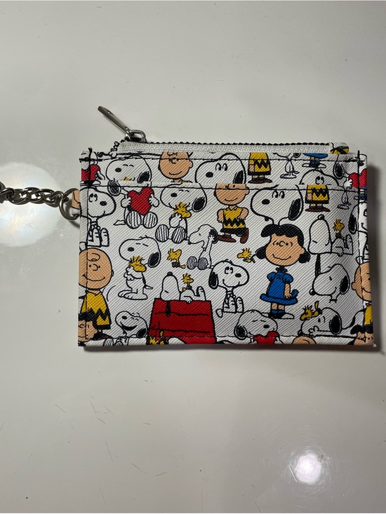 Peanuts Accessories - Peanuts White Multi Snoopy & Friends Zip Card Holder with Keychain